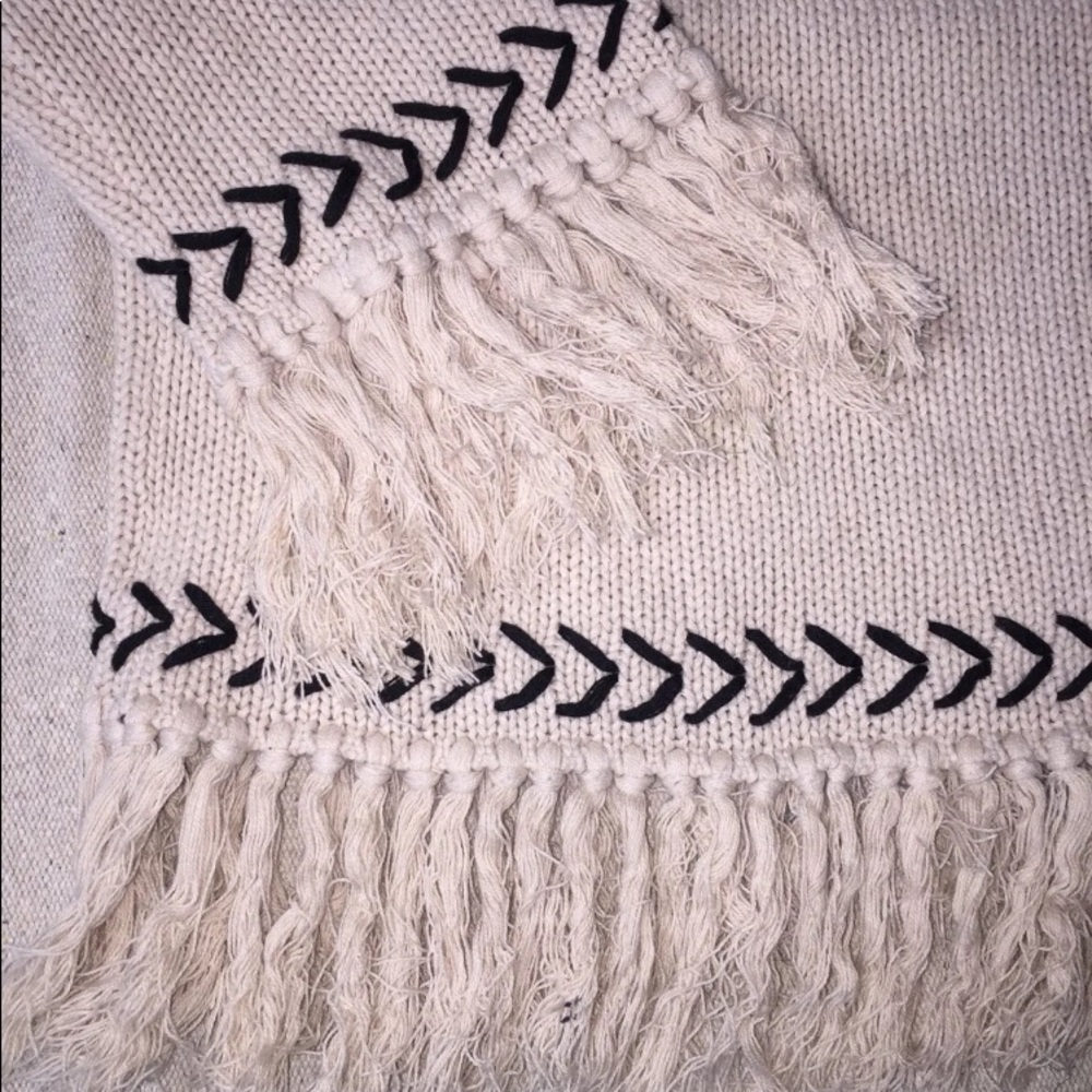 Boxy Western Fringe Boho Cream w/Black Bell Sleeve Chunky Knit Sweater Women’s L - Picture 8 of 10